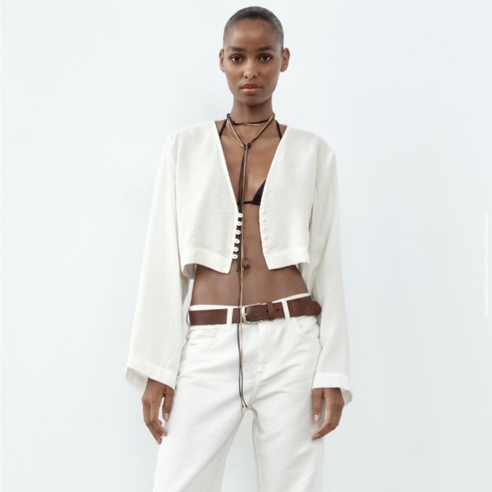 ZARA RELAXED FIT CROP SHIRT IN ECRU